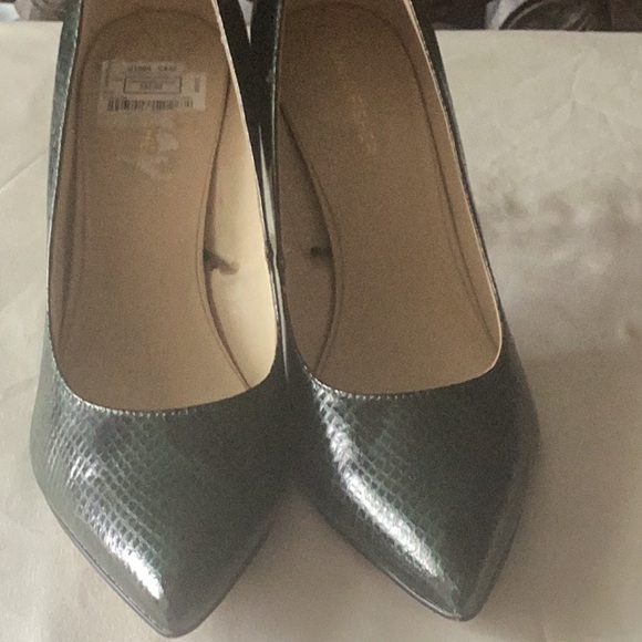 Marc Jacob’s Classic office pump 3 inch heel. Excellent condition - Picture 4 of 8
